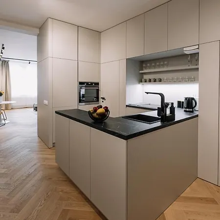 Cherry Apartment *